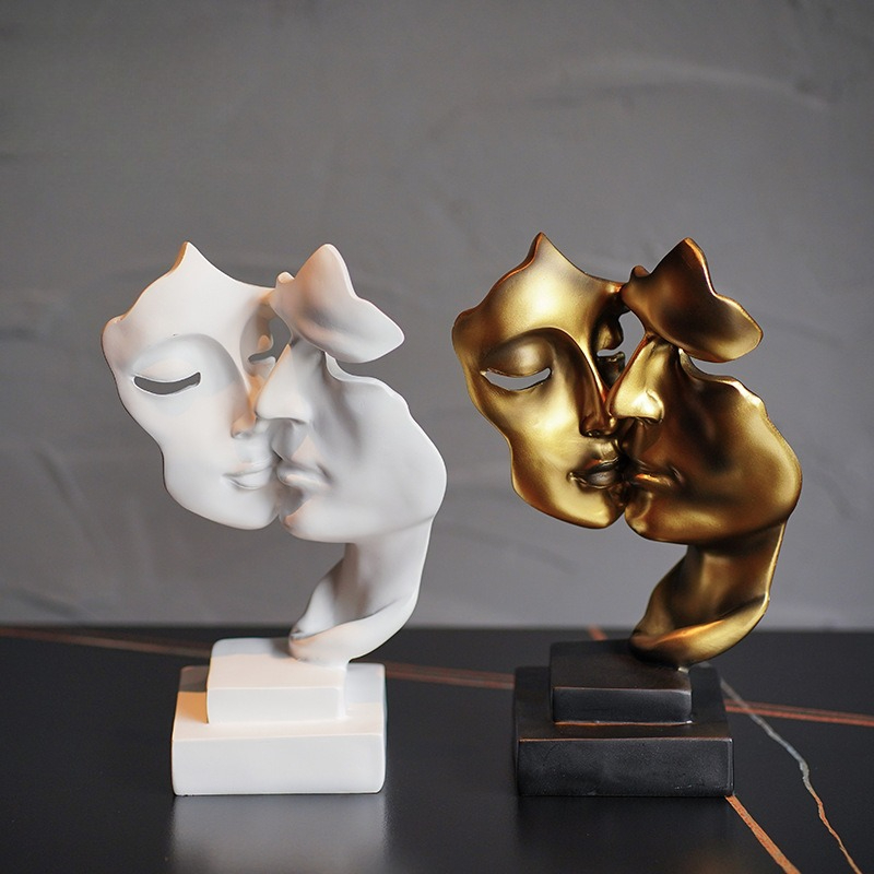 Interior Design Apartment - Abstract Couple Statue Home Decor Nordic