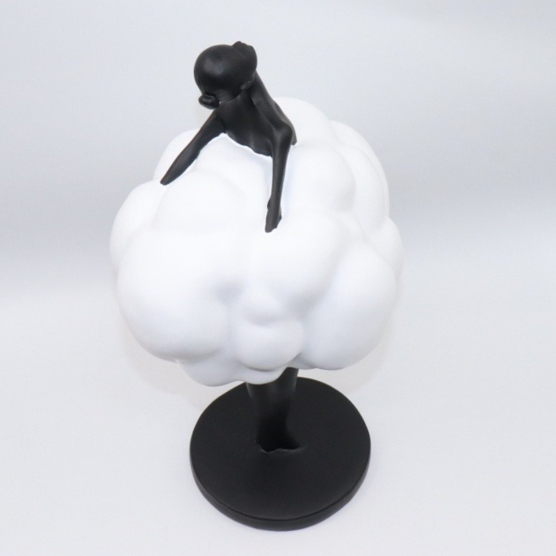 Creative Ornaments Cloud Girl  - Interior Design Apartment のレビューと価格